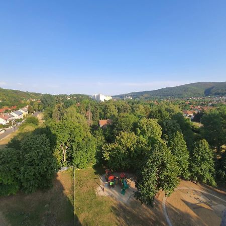 Hegyalja Apartman Miskolc Exterior foto