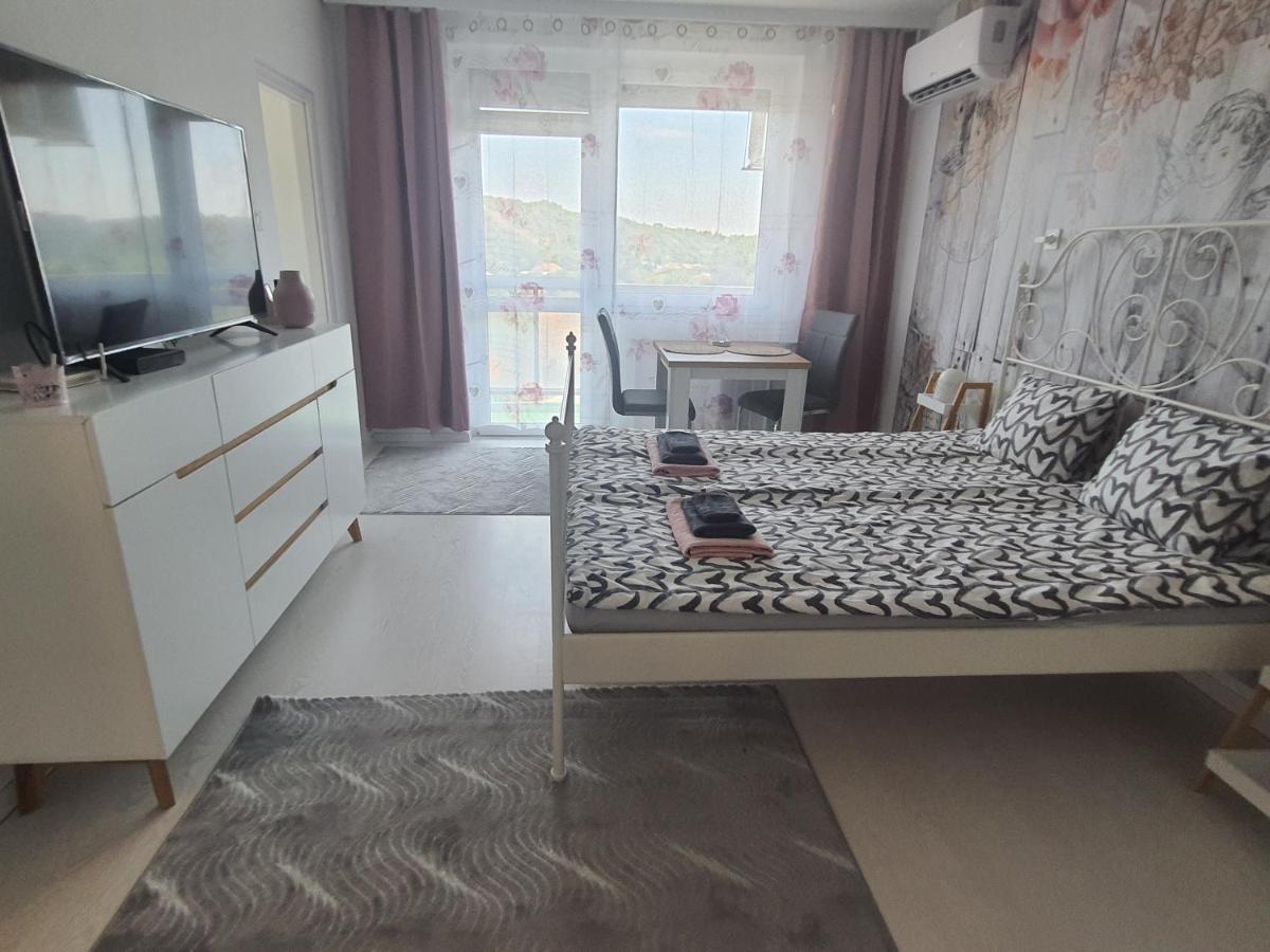 Hegyalja Apartman Miskolc Exterior foto